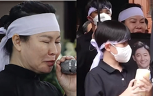 Vợ Quý Bình bật khóc, nghẹn giọng nói 2 tiếng Vợ Quý Bình bật khóc, nghẹn giọng nói 2 tiếng