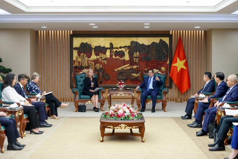 Thủ tướng đề nghị WB tiếp tục hỗ trợ Việt Nam 'làm giàu', xây dựng hạ tầng chiến lược- Ảnh 3.