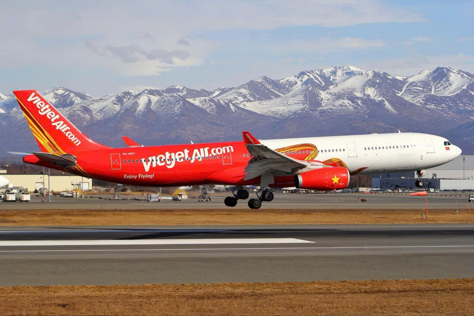 Chuyến bay kết nối kỳ vọng tăng cường hợp tác thương mại và đầu tư Việt - Mỹ- Ảnh 1.