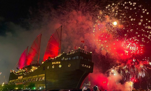 Chủ tàu nhà hàng Elisa ở TP HCM nói gì sau khi bị ngân hàng siết nợ?- Ảnh 2.