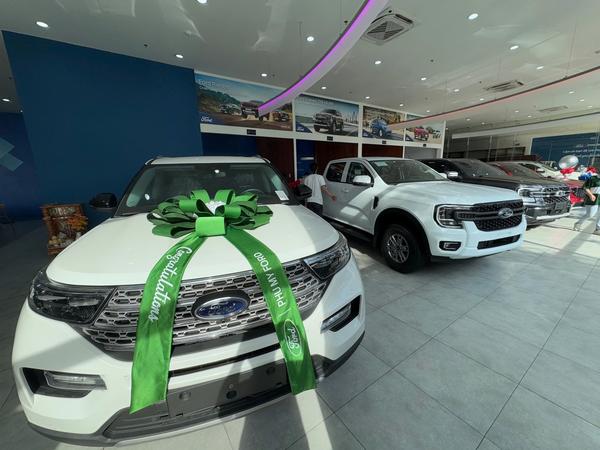 Giảm mạnh thuế nhập khẩu ô tô từ 31-3- Ảnh 1. Giảm mạnh thuế nhập khẩu ô tô từ 31-3- Ảnh 1.