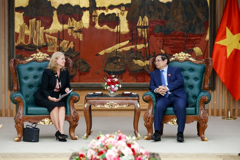 Thủ tướng đề nghị WB tiếp tục hỗ trợ Việt Nam 'làm giàu', xây dựng hạ tầng chiến lược- Ảnh 2.