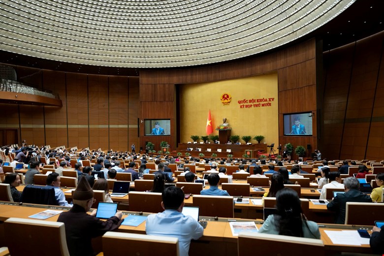 Quốc hội 'chốt' tăng trưởng GDP năm 2026 trên 10%, GDP bình quân đầu người đạt 5.400-5.500 USD - Ảnh 2. Quốc hội 'chốt' tăng trưởng GDP năm 2026 trên 10%, GDP bình quân đầu người đạt 5.400-5.500 USD - Ảnh 2.