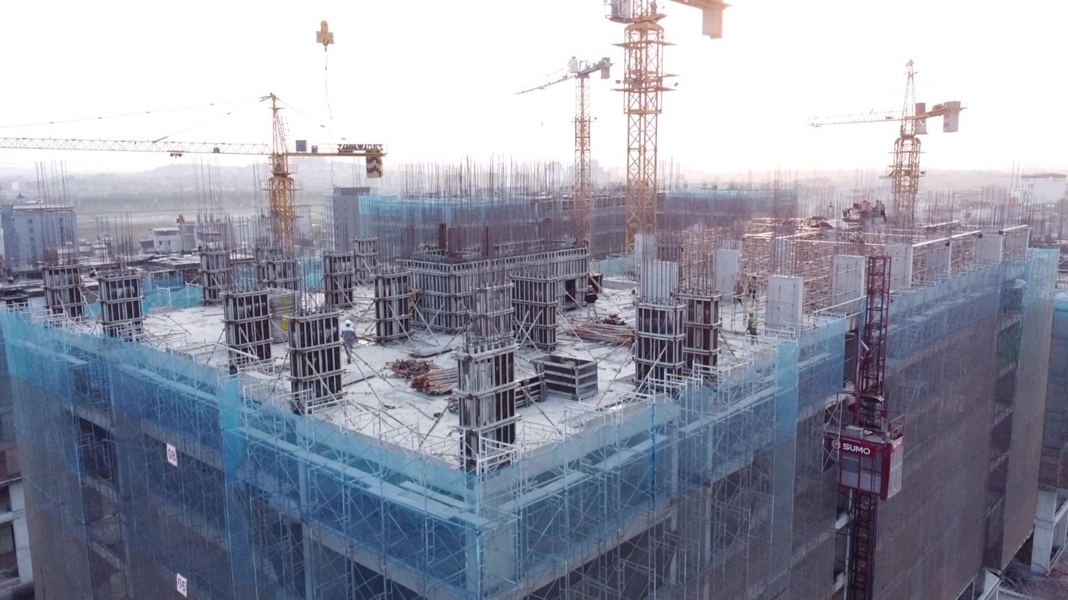 Giá vật liệu tăng vọt, thách thức lớn cho nhà thầu và thị trường bất động sản- Ảnh 1. E:\Hình ảnh tư liệu\Ảnh tư liệu\Ảnh flycam1.jpg