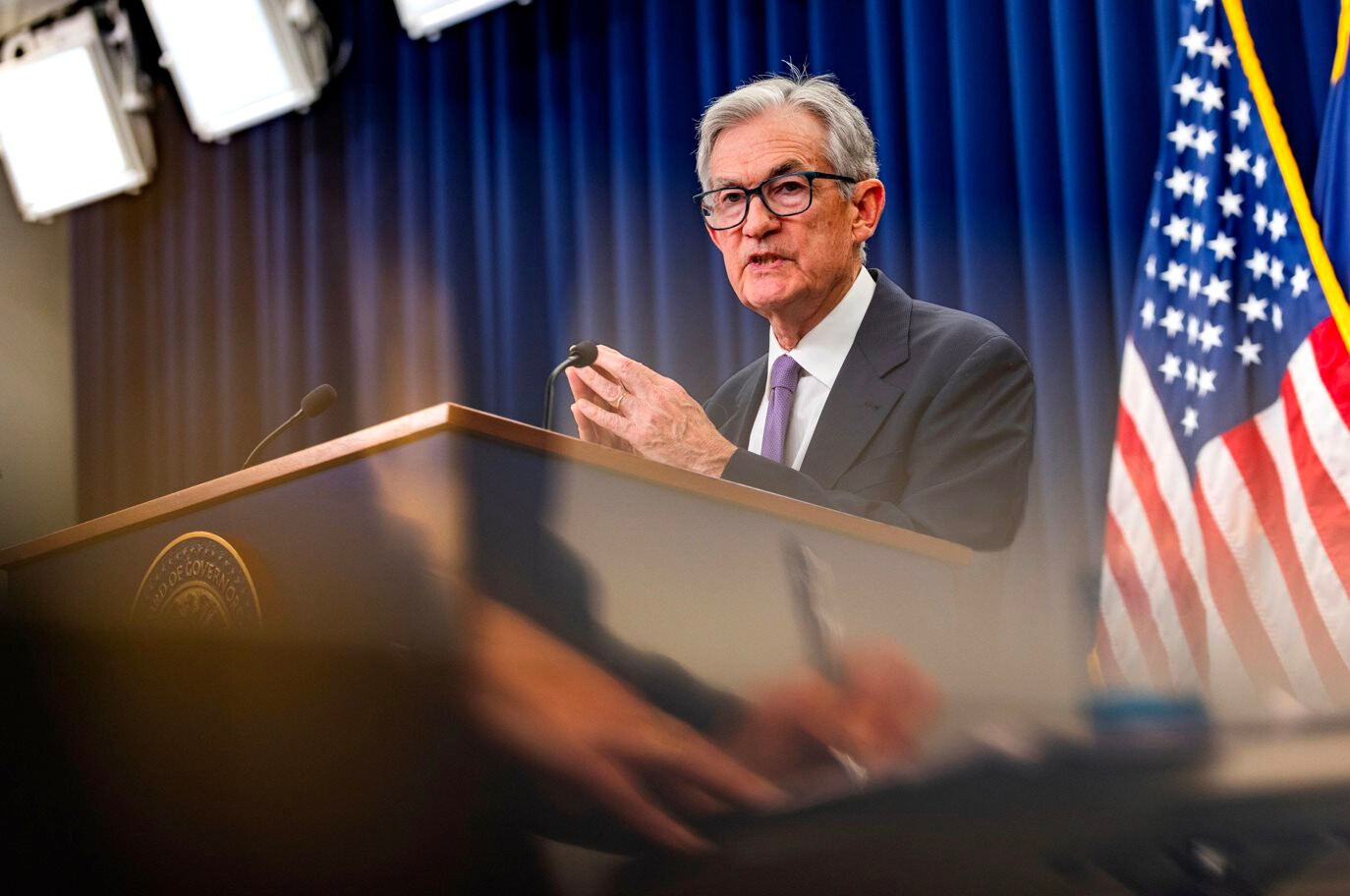 Fed gặp bất ổn- Ảnh 1. Fed gặp bất ổn- Ảnh 1.