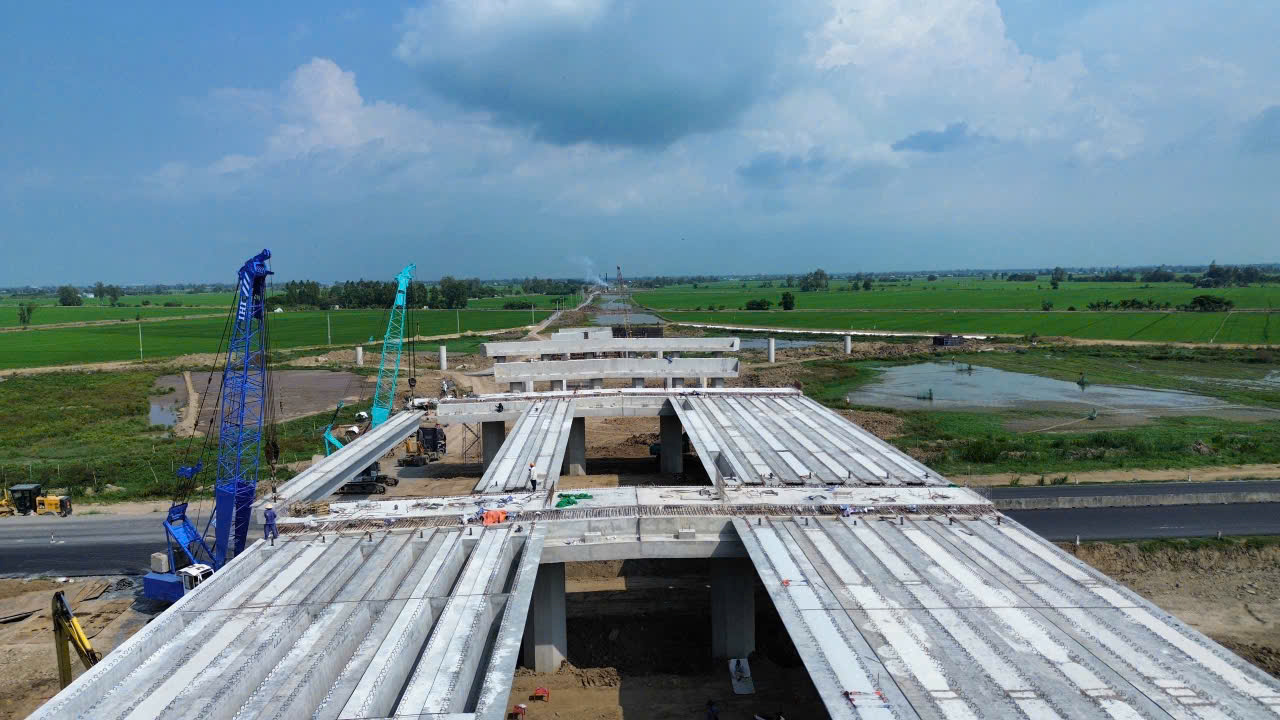 Thứ trưởng Phạm Minh Hà: Đẩy tiến độ các dự án trên nguyên tắc không tăng tổng mức đầu tư- Ảnh 6.