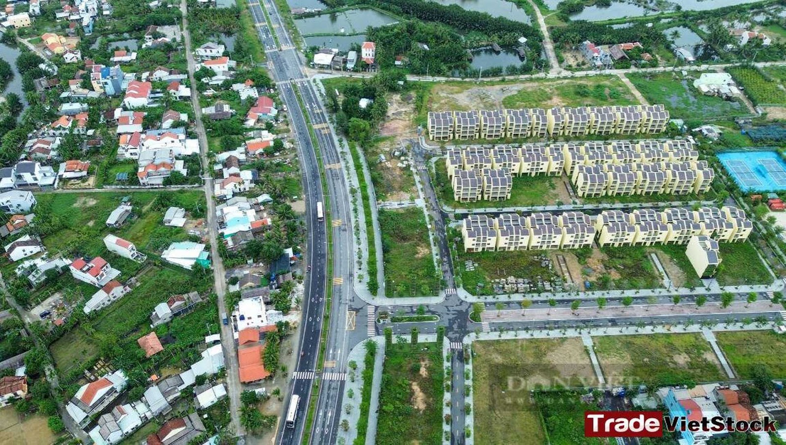 Nhìn Trên Cao Của Dự án Cồn Tiến Trade Việt Stock