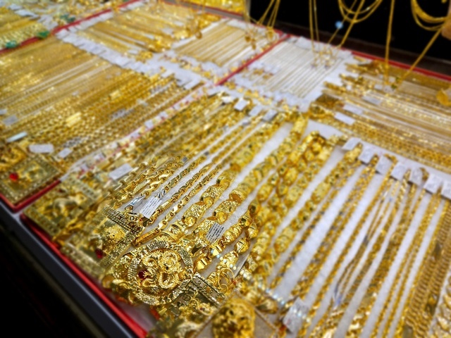 Tăng sốc, giá vàng nhẫn 99,99 vượt 96 triệu đồng/lượng- Ảnh 2.