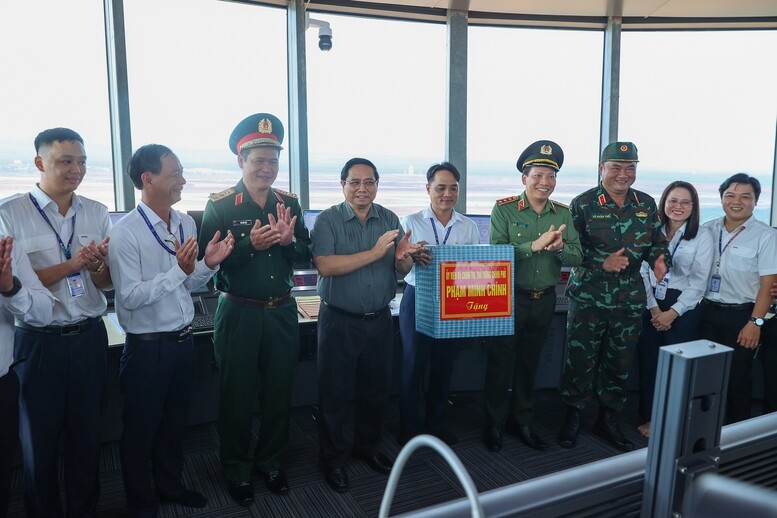 Thủ tướng: Sân bay Long Thành sẽ đón chuyến bay chính thức đầu tiên vào 19/12- Ảnh 9.