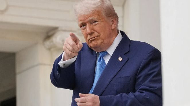 Chứng khoán “xanh rực rỡ” sau động thái hoãn áp thuế EU của ông Trump và đàm phán thương mại có dấu hiệu ‘tích cực’- Ảnh 3. Chứng khoán “xanh rực rỡ” sau động thái hoãn áp thuế EU của ông Trump và đàm phán thương mại có dấu hiệu ‘tích cực’- Ảnh 3.