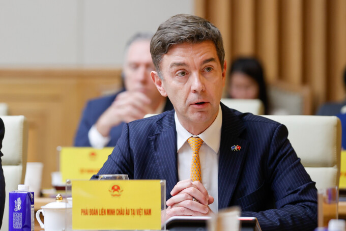 Đại sứ Liên minh châu Âu tại Việt Nam Julien Guerrier phát biếu tại tọa đàm. Ảnh: VGP