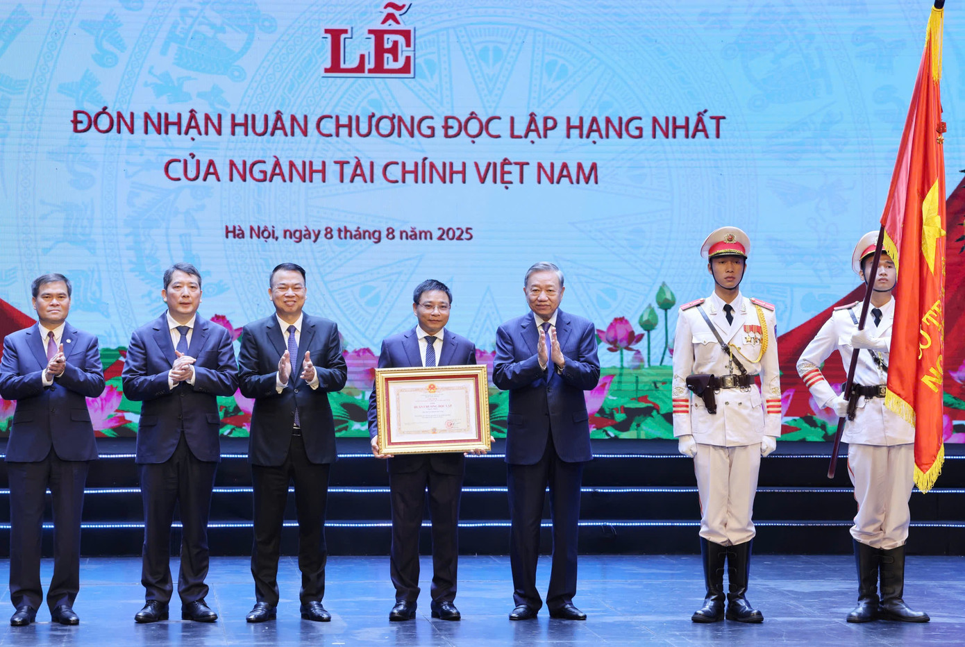 Tổng Bí thư: Kinh tế bứt phá hay không có vai trò quan trọng của ngành tài chính- Ảnh 2.