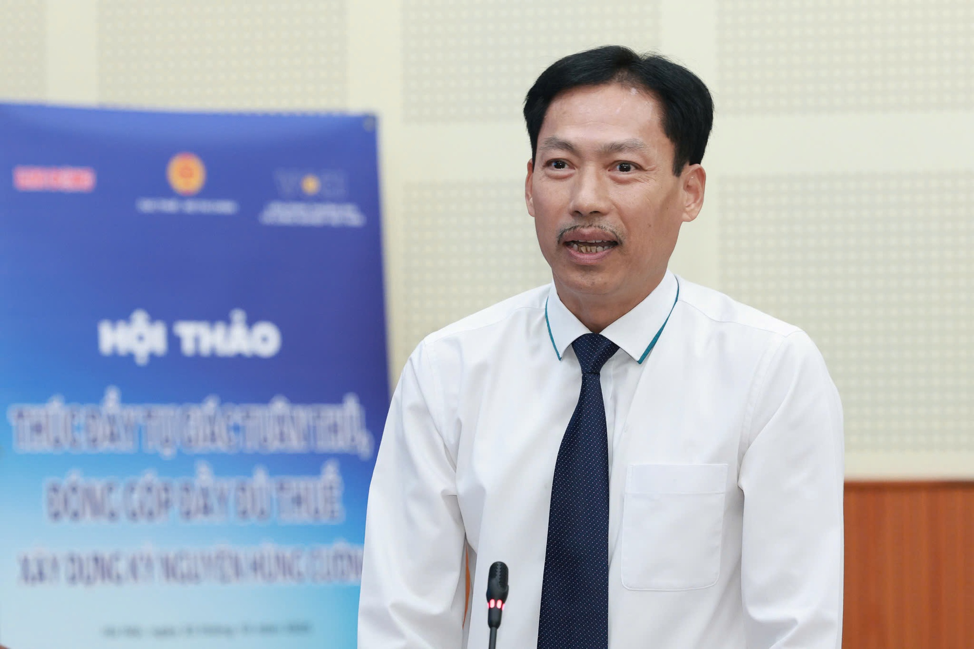 Nguyên Phó Tổng cục trưởng Tổng cục Thuế: Rất bất cập khi một người chỉ chậm khai thuế thu nhập cá nhân 300.000 đồng nhưng bị phạt đến 8 triệu đồng- Ảnh 2. Nguyên Phó Tổng cục trưởng Tổng cục Thuế: Rất bất cập khi một người chỉ chậm khai thuế thu nhập cá nhân 300.000 đồng nhưng bị phạt đến 8 triệu đồng- Ảnh 2.