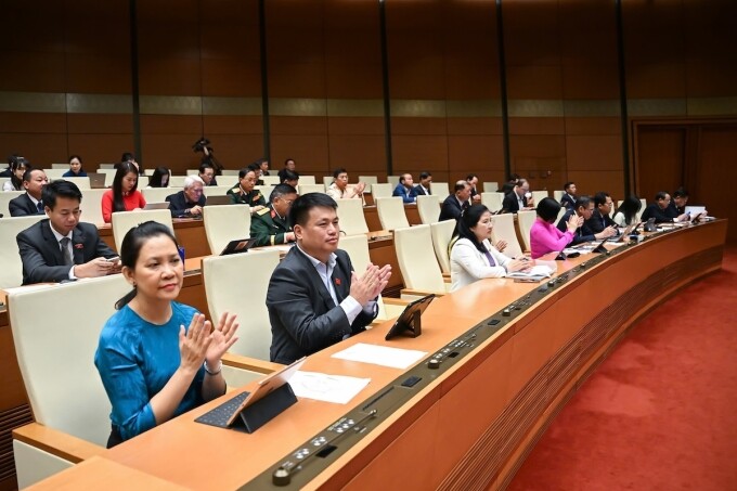 Các đại biểu Quốc hội tại hội trường Diên Hồng, sáng 27/6. Ảnh: Cổng TTĐT Quốc hội