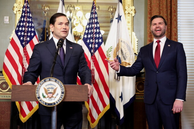 Phó tổng thống Mỹ JD Vance (phải) và Ngoại trưởng Marco Rubio tại Washington ngày 21/1. Ảnh: Reuters