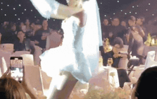 1 Hoa hậu Vbiz té ngã vì bắt được hoa cưới từ Khánh Vân, chuẩn bị lấy chồng sau màn