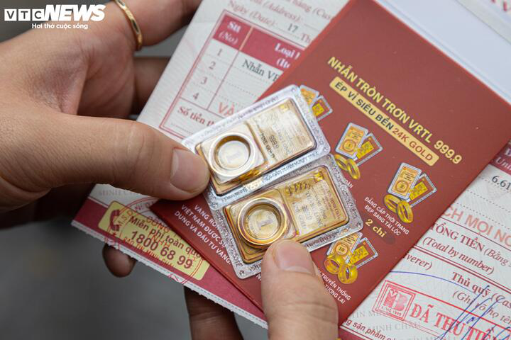 Tôi 'trúng đậm' nhờ chăm chỉ mua vàng vào ngày vía thần Tài- Ảnh 1. Tôi 'trúng đậm' nhờ chăm chỉ mua vàng vào ngày vía thần Tài- Ảnh 1.