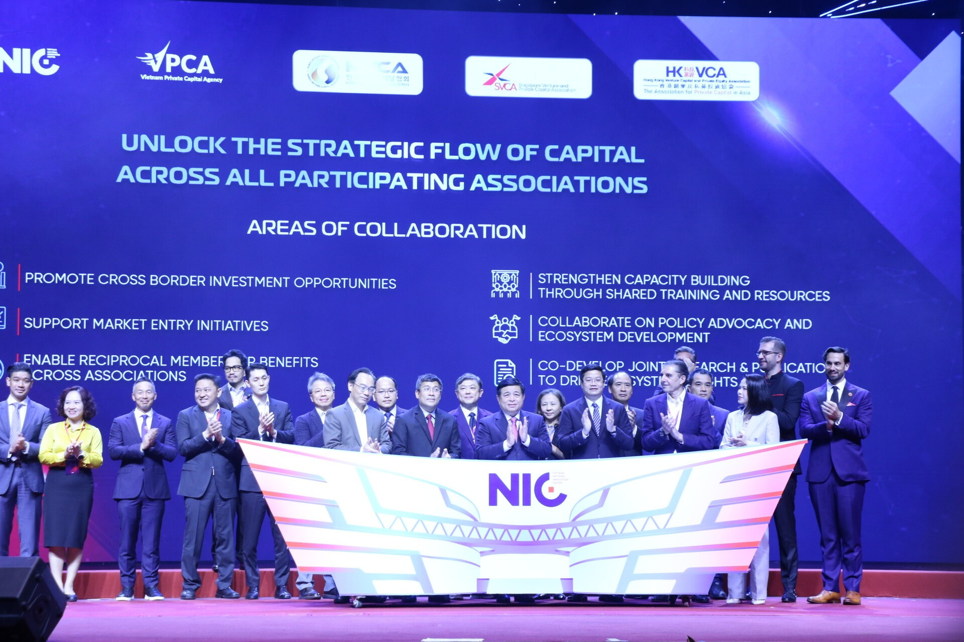 Kỷ nguyên mới của hệ sinh thái vốn tư nhân tại Việt Nam: Lần đầu tiên 3 quỹ đầu tư lớn ở châu Á quản lý gần 5.000 tỷ USD ký kết MOU với Việt Nam- Ảnh 2.