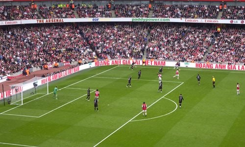 FPT chính thức xuất hiện trên sân bóng Ngoại hạng Anh, nối gót Sabeco, Hoàng Anh Gia Lai, Tôn Đông Á- Ảnh 3.