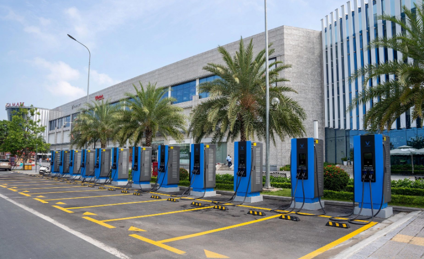 Công ty ông Phạm Nhật Vượng 'chốt' hợp đồng 150 tỷ, vệ tinh quan trọng nhất của VinFast đang mạnh cỡ nào?- Ảnh 1.