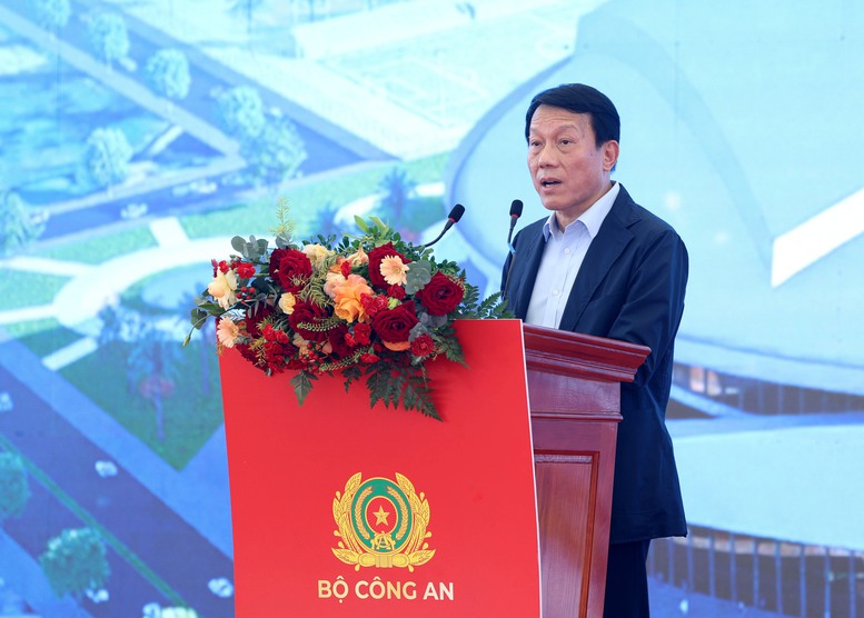 Tổng Bí thư Tô Lâm dự lễ khởi công xây dựng sân vận động tiên tiến hàng đầu thế giới- Ảnh 7. Tổng Bí thư Tô Lâm dự lễ khởi công xây dựng sân vận động tiên tiến hàng đầu thế giới- Ảnh 7.