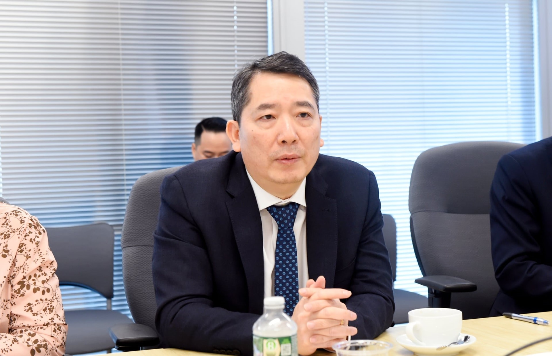 Meta, Intel muốn cùng Việt Nam cân bằng thương mại với Mỹ bằng hai ngành hot nhất thế giới- Ảnh 3.