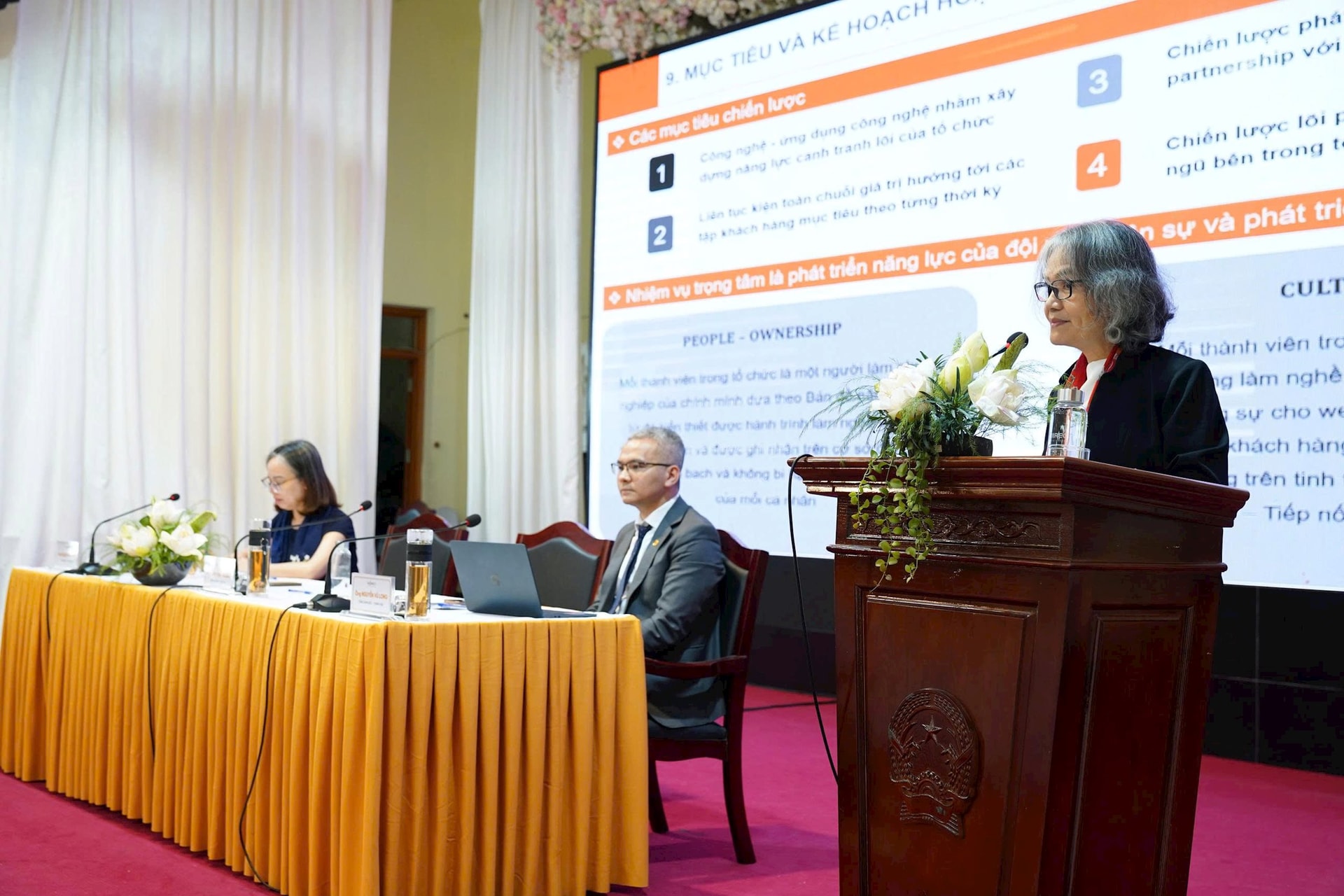 Tổng Giám đốc VNDirect nói về giá cổ phiếu VND: Chưa bán là chưa lỗ, mong cổ đông kiên nhẫn cùng công ty- Ảnh 1.