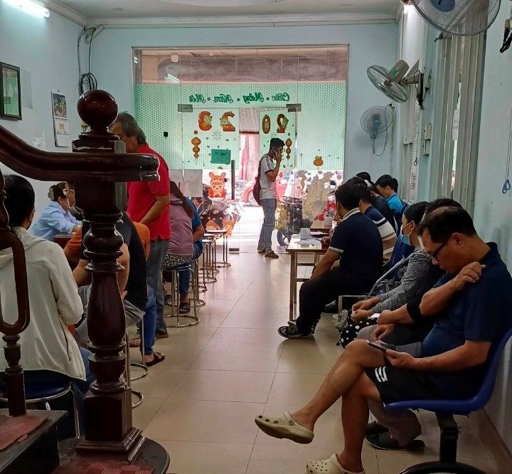 Văn phòng đất đai phía Nam ngày càng nhộn nhịp- Ảnh 4.