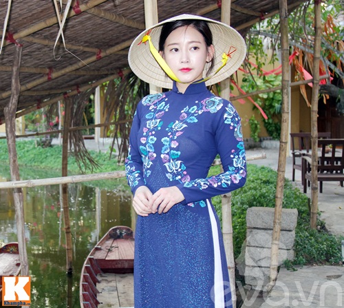 t-ara-dep-hut-hon-khi-dien-ao-dai-truyen-thong-viet-nam-1.jpg-1457806099-width500height447