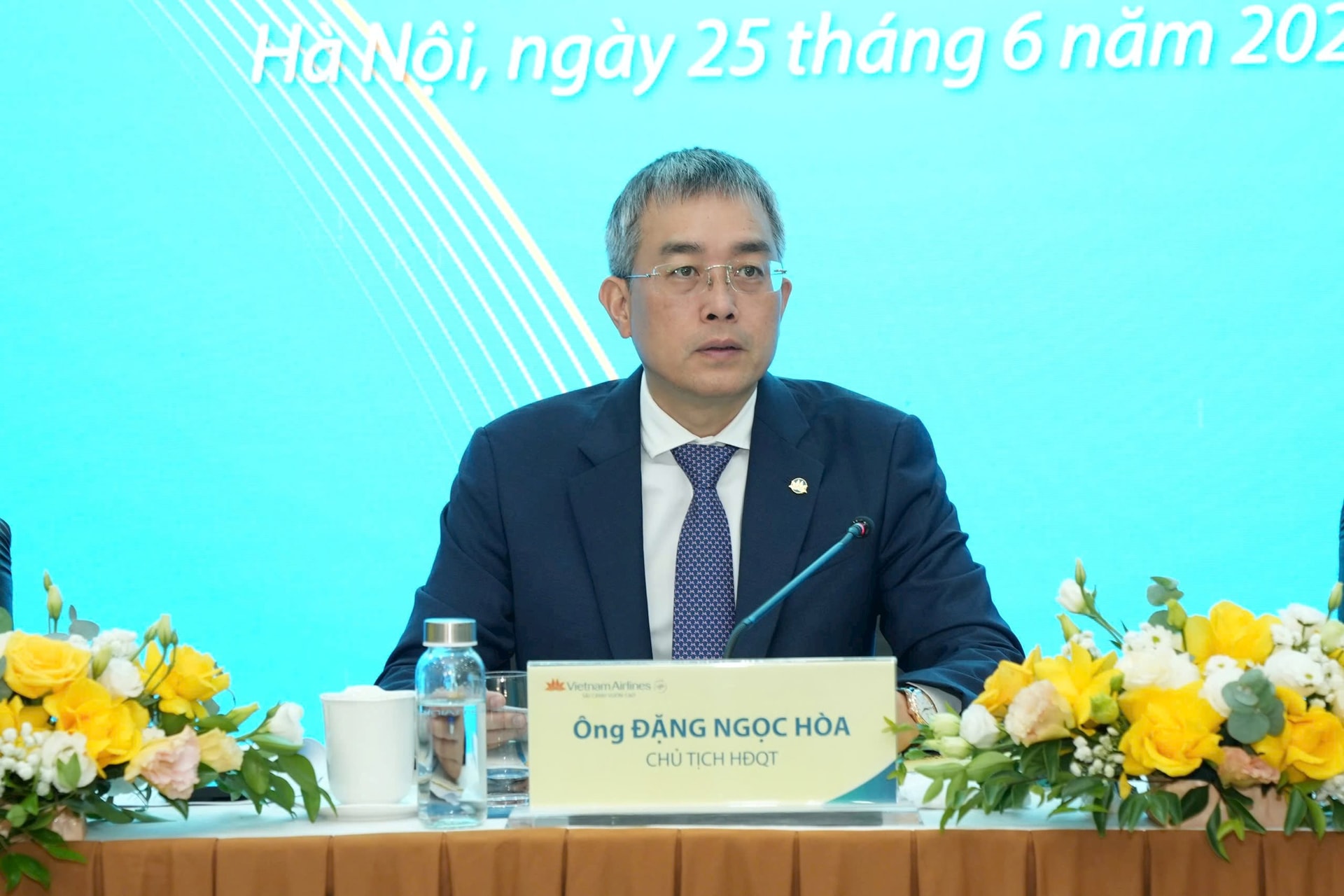 ĐHĐCĐ Vietnam Airlines: Đặt kế hoạch Doanh thu kỷ lục hướng tới vị trí top 2 Đông Nam Á, lợi nhuận trước thuế quý 2 ước đạt 1.600 tỷ đồng- Ảnh 3.