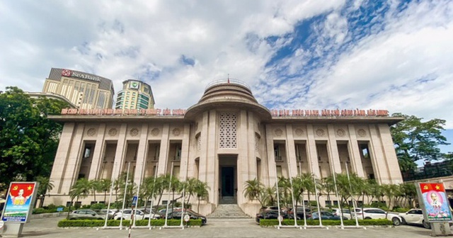 Ngân hàng Nhà nước bơm lượng tiền kỷ lục cho hệ thống ngân hàng