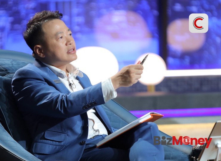 Shark Bình nói thẳng Nhà đầu tư coin: Nếu bán sớm có lãi thì hiếm ai cảm ơn, nhưng khi giá giảm, thua lỗ thì lại quay ra trách móc, thậm chí chửi bới- Ảnh 1. Shark Bình nói thẳng Nhà đầu tư coin: Nếu bán sớm có lãi thì hiếm ai cảm ơn, nhưng khi giá giảm, thua lỗ thì lại quay ra trách móc, thậm chí chửi bới- Ảnh 1.