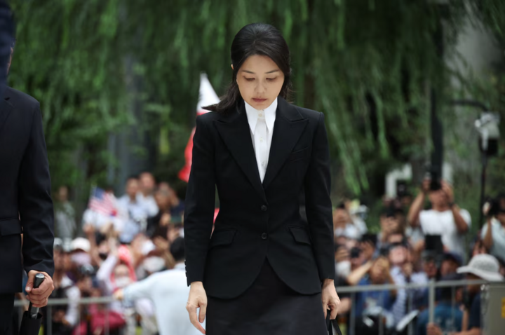 Hàn Quốc ra lệnh bắt cựu Đệ nhất phu nhân Kim Keon Hee- Ảnh 1.