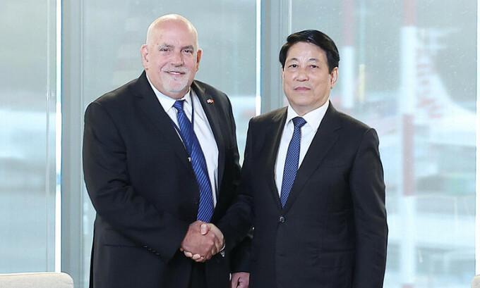 Chủ tịch nước Lương Cường tiếp ông Ron Vachris, Chủ tịch, Giám đốc điều hành Tập đoàn bán lẻ Costco của Mỹ, ngày 21/9. Ảnh: TTXVN