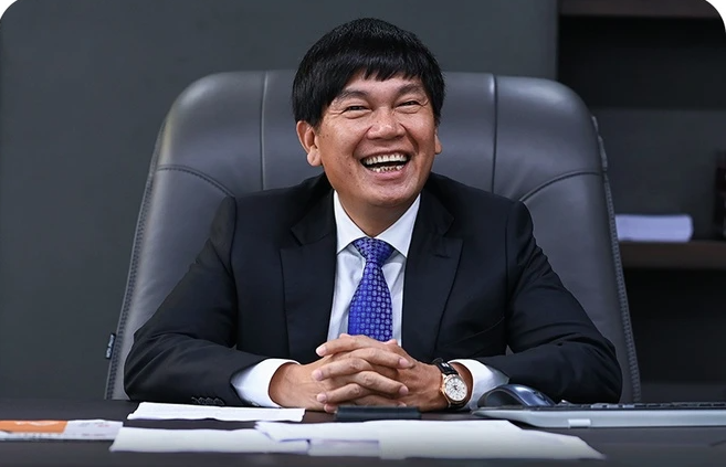 Thiếu gia Gen Z của chứng khoán Việt: Chi 700 tỷ đồng vực dậy 1 mã cổ phiếu, tài sản hiện tại 4.567 tỷ đồng!- Ảnh 3.