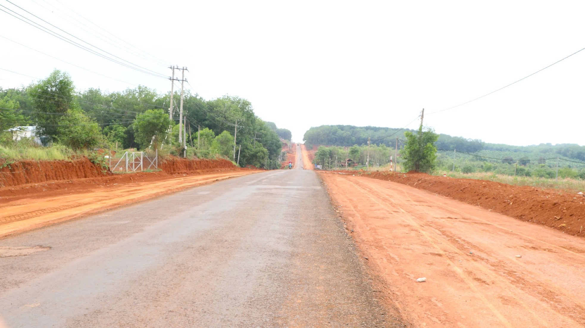 Hình ảnh tuyến đường duy nhất nối Bình Phước với Đồng Nai nhưng bị ngăn cách- Ảnh 10.