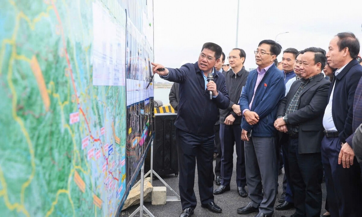 Dự án đường sắt Lào Cai - Hà Nội - Hải Phòng được triển khai như thế nào?- Ảnh 1. Dự án đường sắt Lào Cai - Hà Nội - Hải Phòng được triển khai như thế nào?- Ảnh 1.