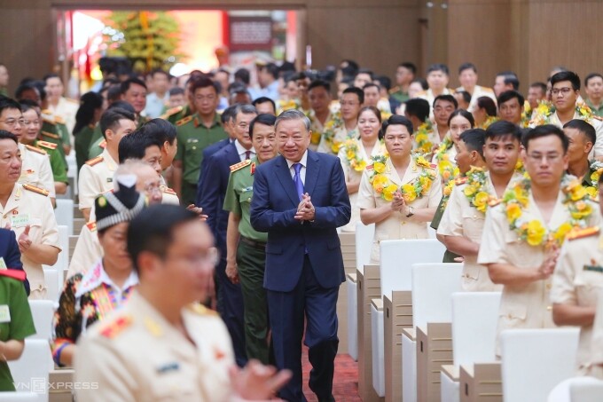 Tổng Bí thư Tô Lâm gặp mặt những tấm gương Công an nhân dân tiêu biểu, tháng 8/2025. Ảnh: Phạm Dự