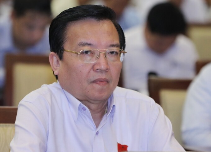 Giám đốc Sở Giáo dục và Đào tạo TP HCM Lê Hồng Sơn tại kỳ họp HĐND hồi tháng 12/2019. Ảnh: Quỳnh Trần