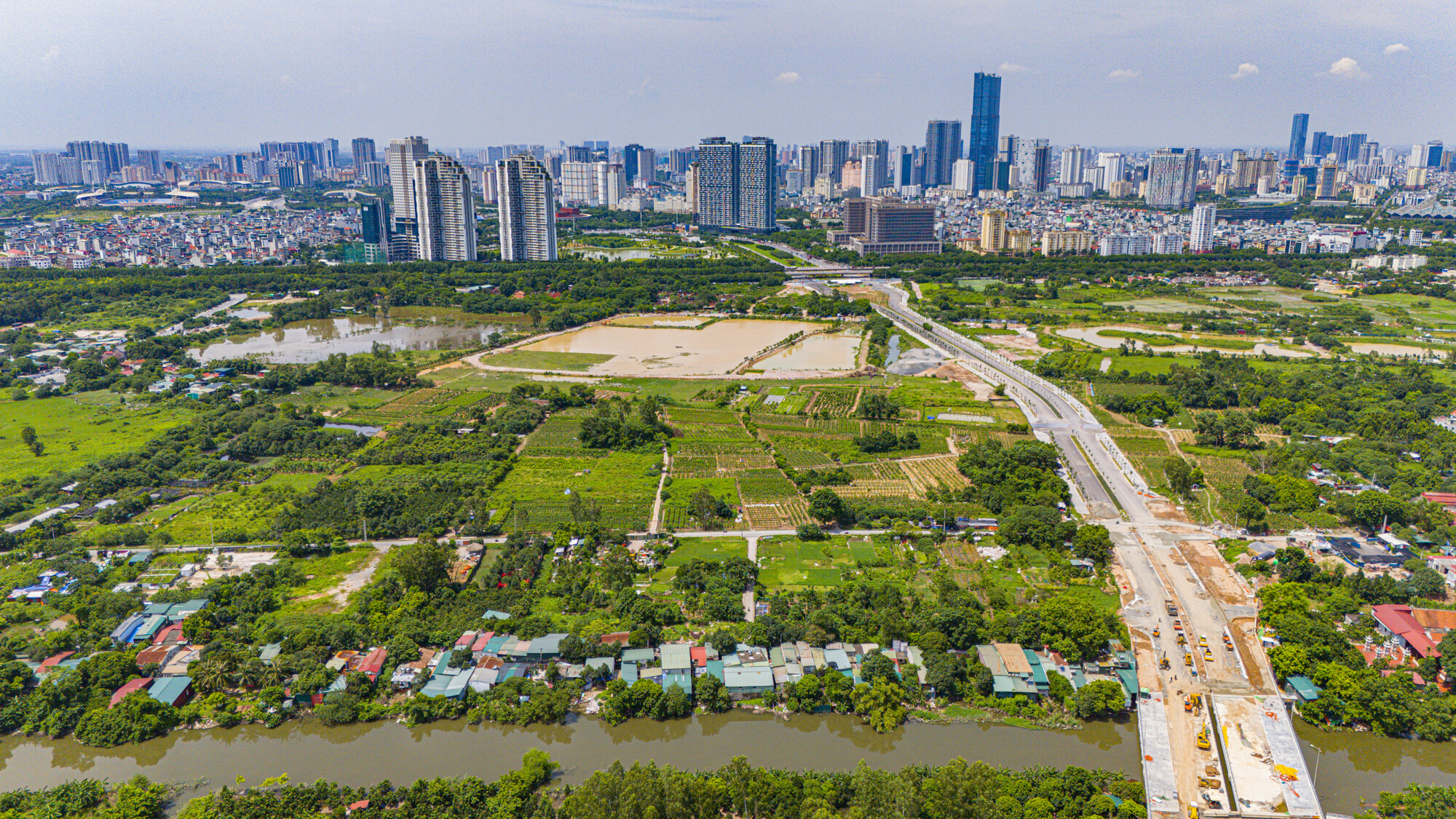 Có gì đặc biệt tại loạt khu đất “vàng” giữa trung tâm Thủ đô đang được doanh nghiệp của tỷ phú Phạm Nhật Vượng rục rịch triển khai dự án- Ảnh 3. Có gì đặc biệt tại loạt khu đất “vàng” giữa trung tâm Thủ đô đang được doanh nghiệp của tỷ phú Phạm Nhật Vượng rục rịch triển khai dự án- Ảnh 3.