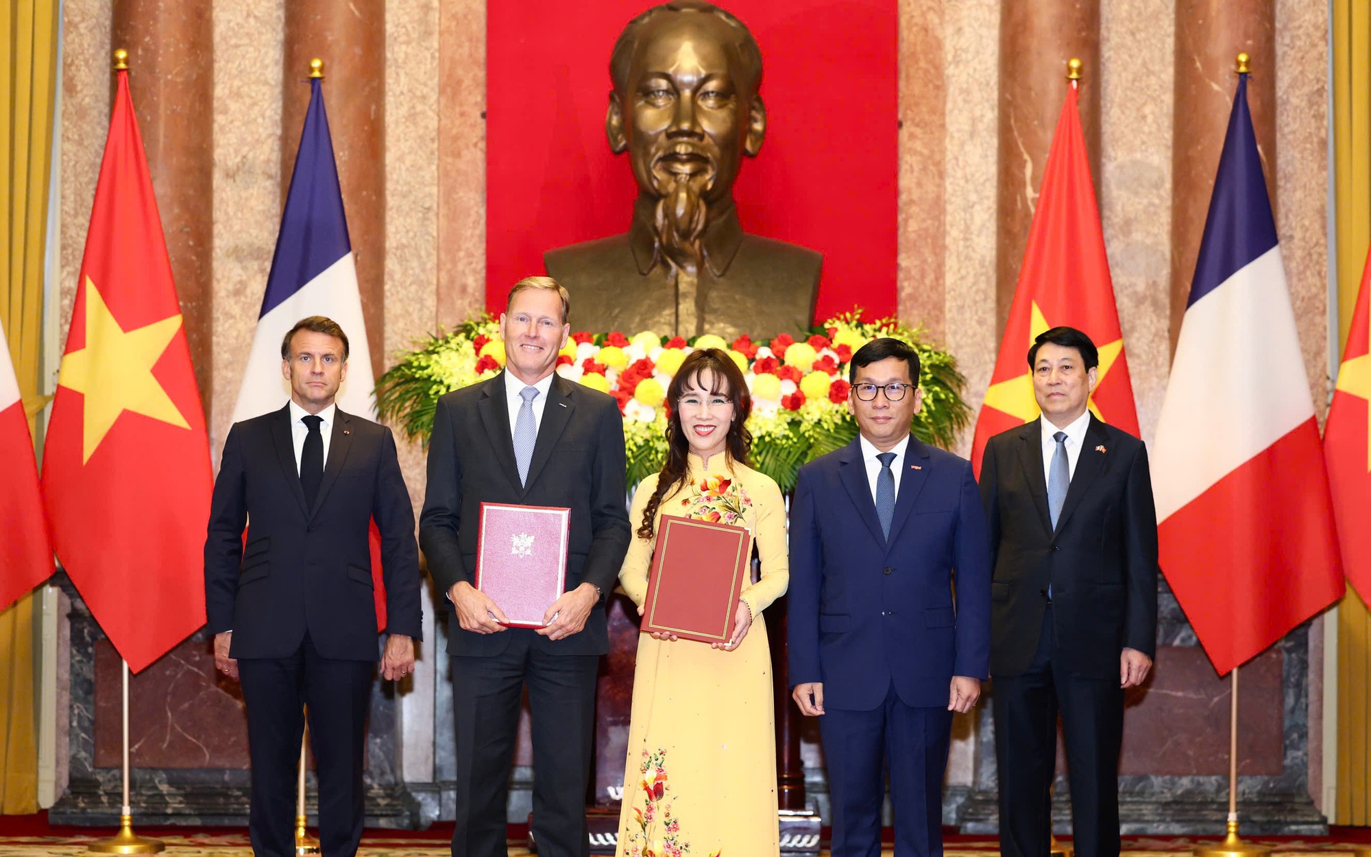 Vietjet ký hợp đồng mua 40 động cơ Trent 7000 với Rolls-Royce, lắp cho 20 máy bay Airbus A330Neo- Ảnh 2. Vietjet ký hợp đồng mua 40 động cơ Trent 7000 với Rolls-Royce, lắp cho 20 máy bay Airbus A330Neo- Ảnh 2.