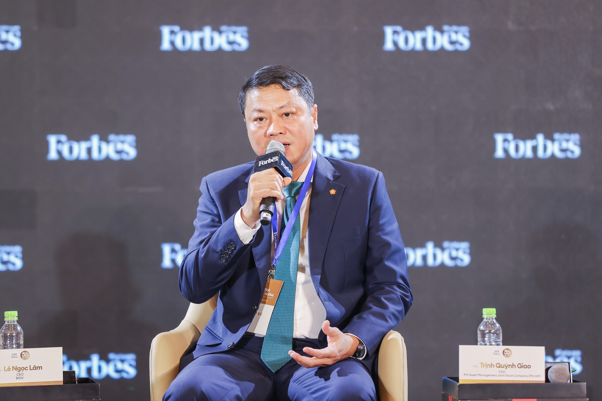 Tổng Giám đốc BIDV: Chúng tôi ngạc nhiên vì nhiều doanh nghiệp nói khó tiếp cận vốn, trong khi các ngân hàng đều đang muốn tăng trưởng tín dụng- Ảnh 1. Tổng Giám đốc BIDV: Chúng tôi ngạc nhiên vì nhiều doanh nghiệp nói khó tiếp cận vốn, trong khi các ngân hàng đều đang muốn tăng trưởng tín dụng- Ảnh 1.