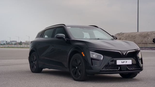 VinFast VF 6 và VF 7 làm tại Ấn Độ dành cho người Ấn, giá bán 'chấn động' thị trường?- Ảnh 2.