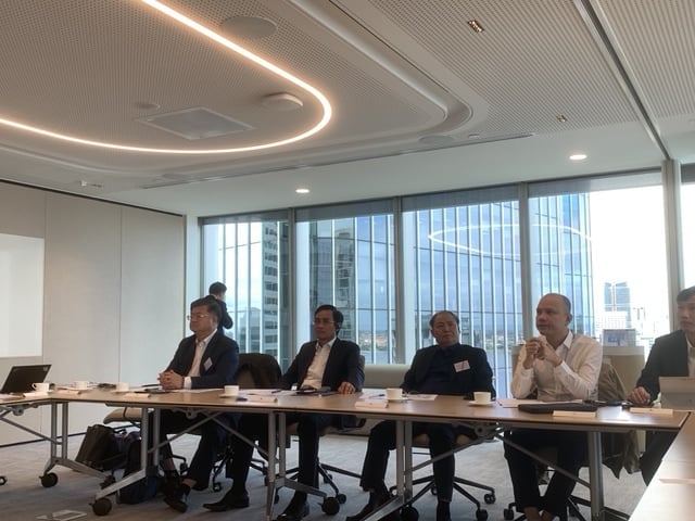 Đoàn công tác làm việc với Tập đoàn Australian Strategic Materials. Ảnh: Đức Hiếu.