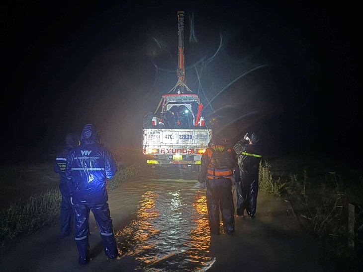 Từ Algeria, Thủ tướng họp khẩn ứng phó mưa lũ tại miền Trung - Ảnh 6. Từ Algeria, Thủ tướng họp khẩn ứng phó mưa lũ tại miền Trung - Ảnh 6.